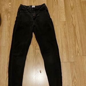 No boundaries black jeans